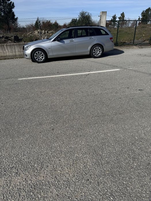 Vendo carrinha em bom estado com dois donos