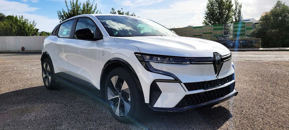 Renault Megane E-Tech EV40 2023 – 15.100 km