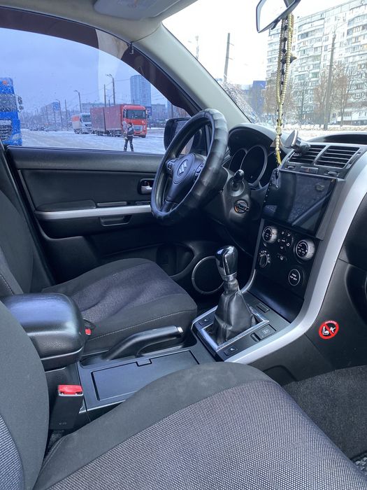 Suzuki grand vitara ПРОДАМ