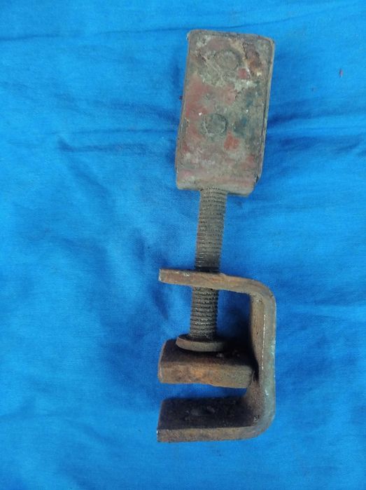 Струбцина зажимная.