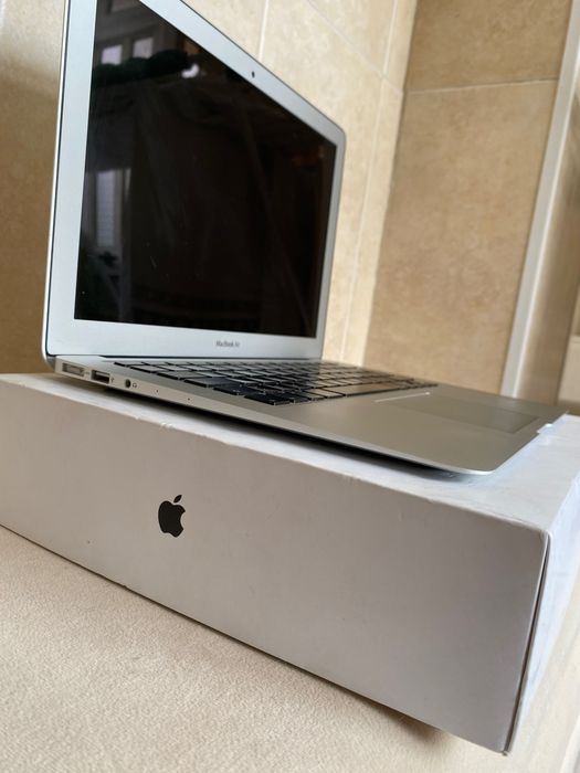 MacBook Air 2017492224842250342402