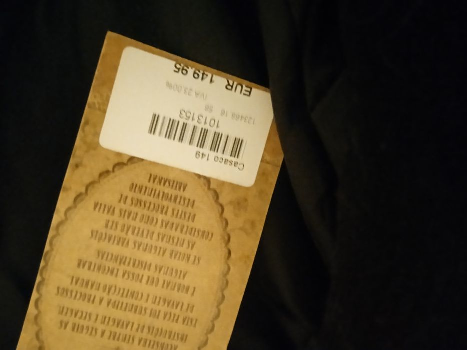 Casaco preto sobretudo