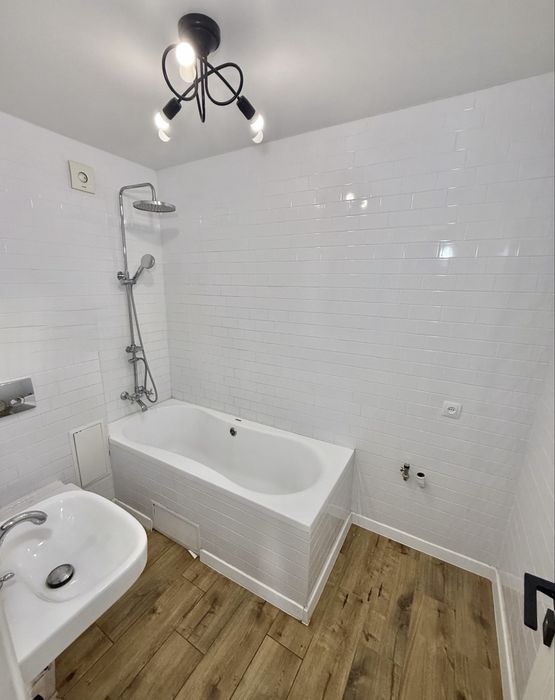 Продаж гарної 3 кімнатної квартири в центрі,  з новим ремонтом.