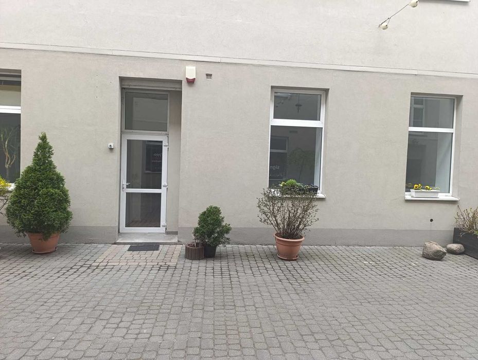 Lokal 37m2 Piotrkowska 107 podwórko parter