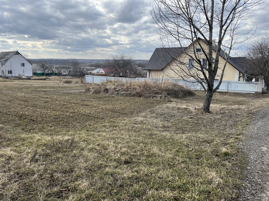 Земельна ділянка під забудову