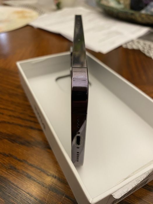 Sprzedam iPhone 14 Pro 128 GB Deep Purple w stanie bardzo dobrym / bliskim ideału.