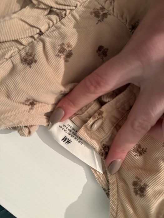 Одяг для дівчток 4 роки