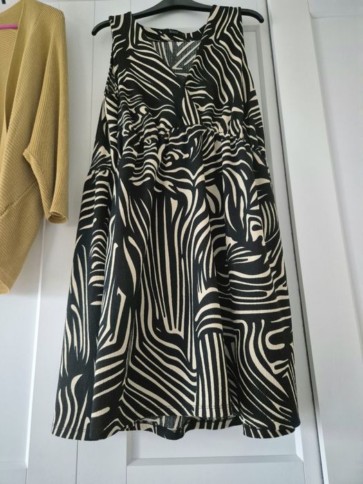 Sukienka  ciążowa M L  Mohito szerokość pod pachą 46 cm.