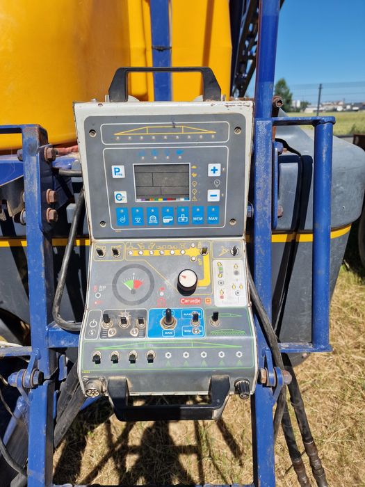 Opryskiwacz  ciągany Caruelle 250s Olympia 21m