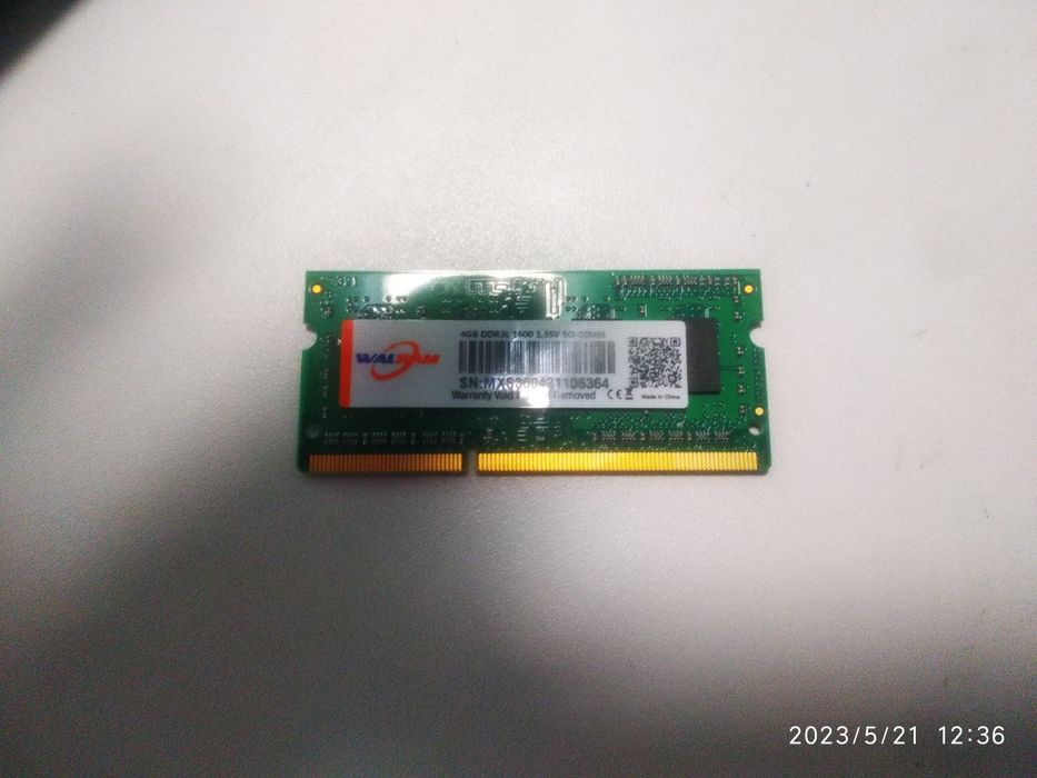 Для ноутбуків Оперативна Пам'ять DDR 3 1600  4 гигабайта 1.35 V
