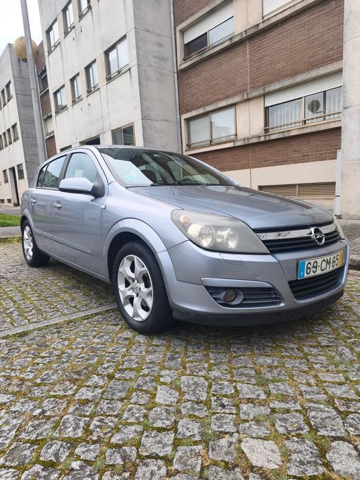 Opel Astra 1.3 CDTI Edition