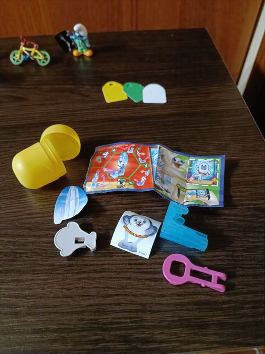 Фигурки-игрушки из Kinder Surprise