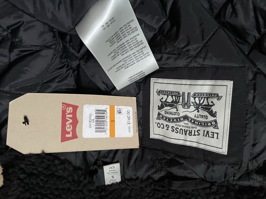 -40%$ S 44 46 Levis куртка шерпа ветровка вітровка sherpa чорна черная