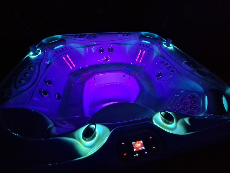 Jacuzzi ogrodowe hotspring