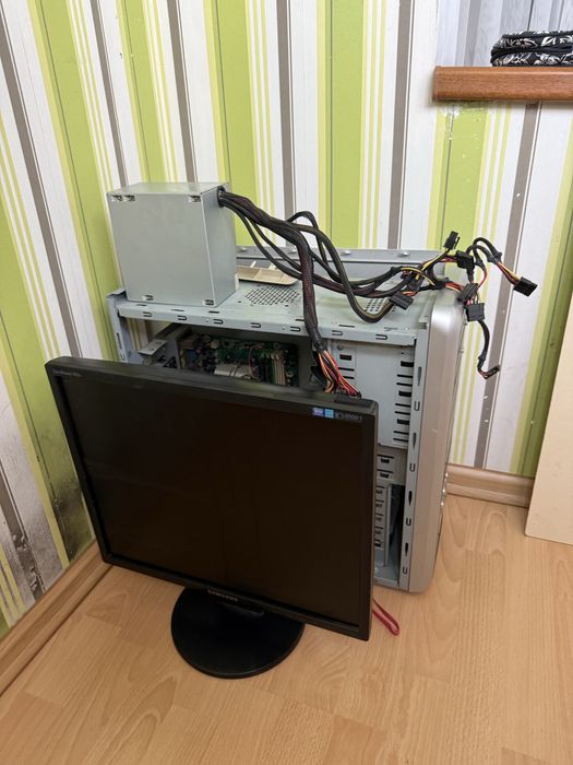 Монитор, блок питания рабочие