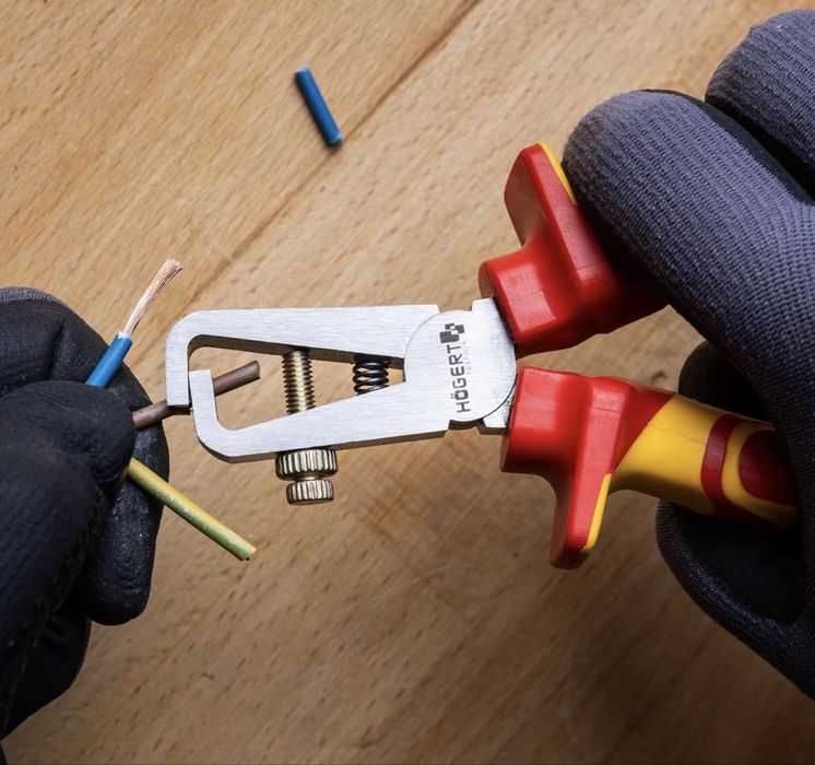 Ferramentas Isoladas Högert – Conjunto Novo 12 Peças com Mala