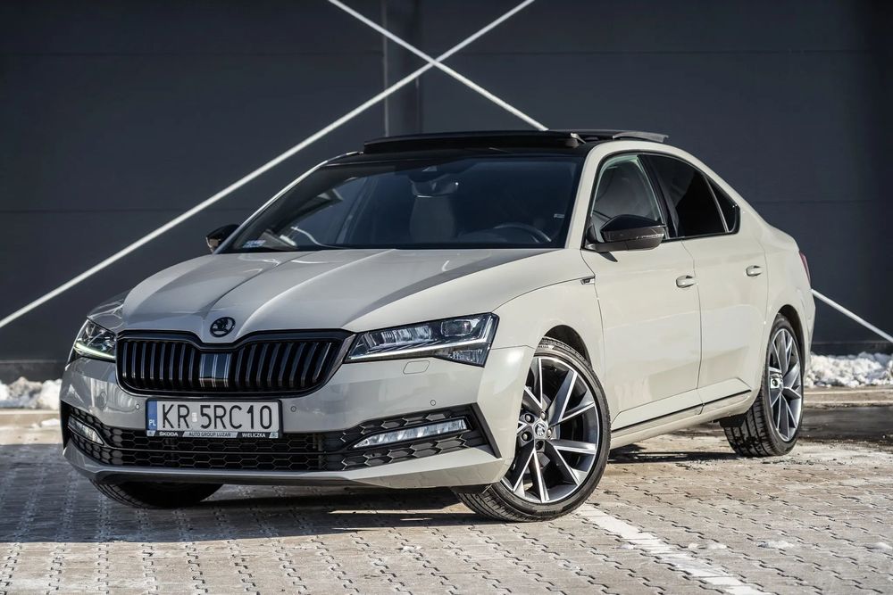 Skoda Superb VAT 23 | Salon Polska | Canton | 4x4 | Nardo Grey