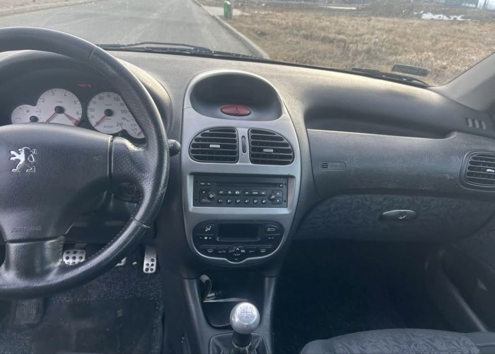 Peugeot 206 2005 rok 1.4 benzyna