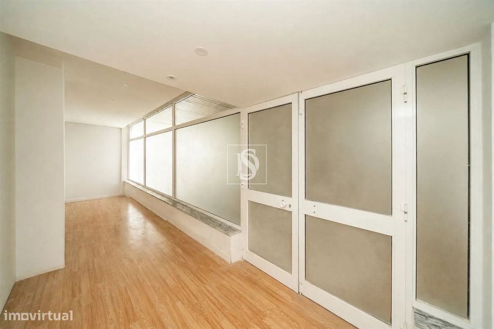T2, Totalmente Remodelado, em Fermentões, Guimarães, com 76 m²