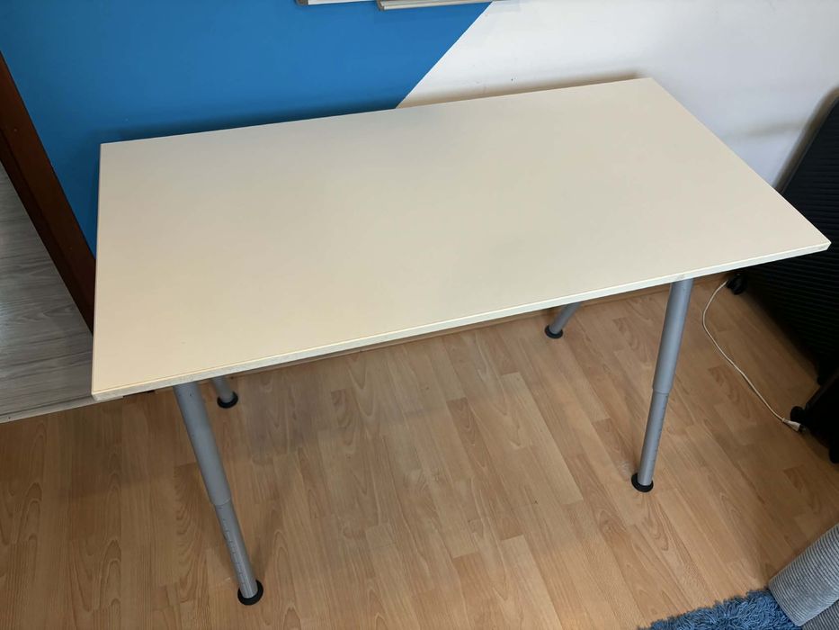 Biurko regulowane IKEA