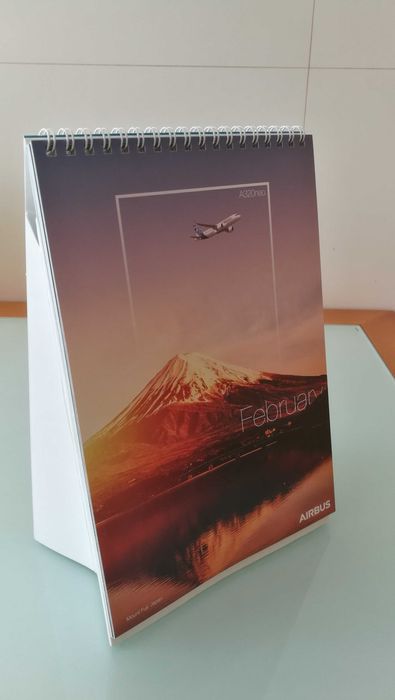 Calendário de mesa 2018 da Airbus