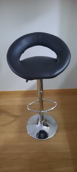 Vendo 3 cadeiras de balcão