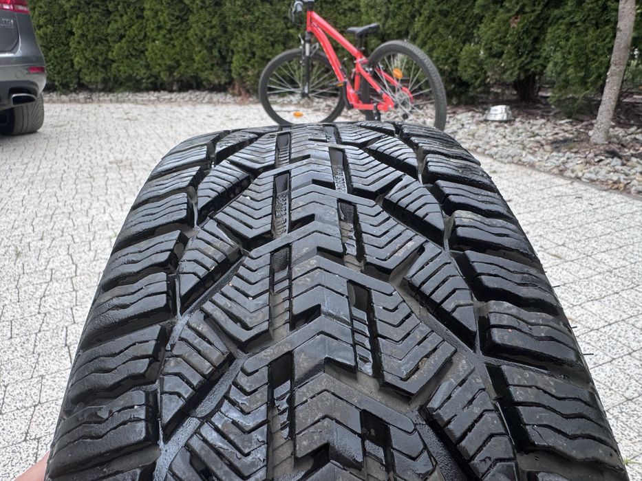 Koła alufelgi 16” Audi 5x112 z oponami zimowymi 225/55/16