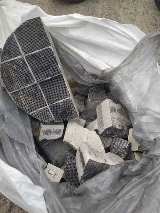 Продати каталізатор / Скупка прийом каталізаторів дорого куплю!