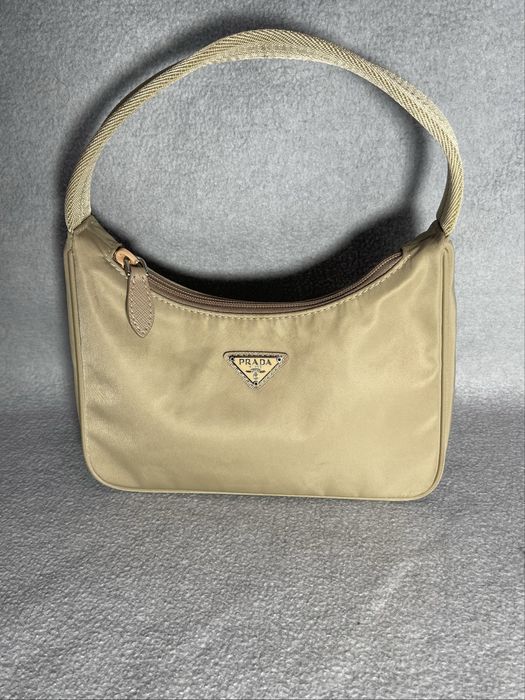 PRADA Re-Edition 2000 винтажная сумка из нейлона