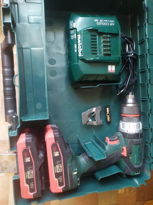 Продам аккумуляторный инструмент Metabo и Bosch