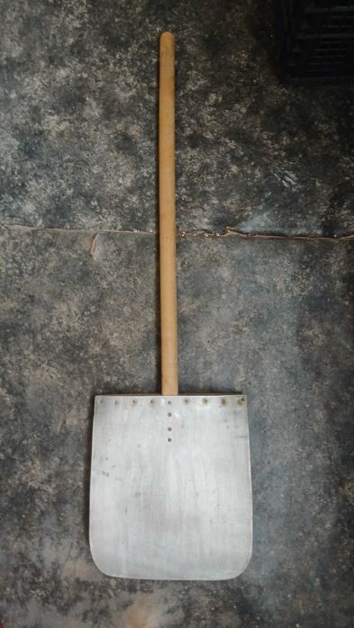 Лопата для уборки снега  (детская)