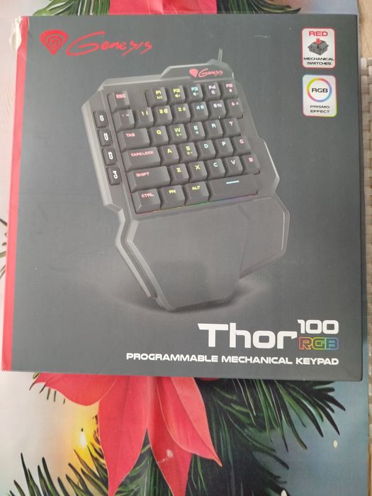 Półklawiatura Thor 100 RGB
