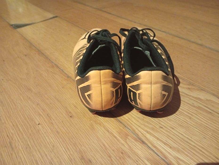 Chuteiras Puma com pouco uso