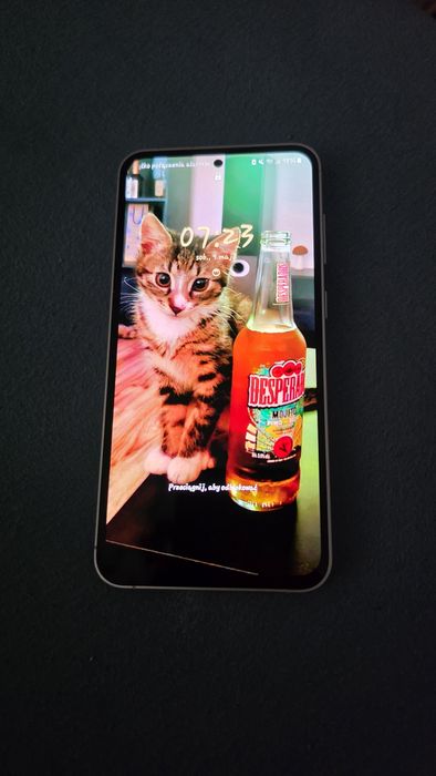 Smartfon Samsung S23 FE w kolorze fioletowym z 8GB pamięci RAM i 128GB