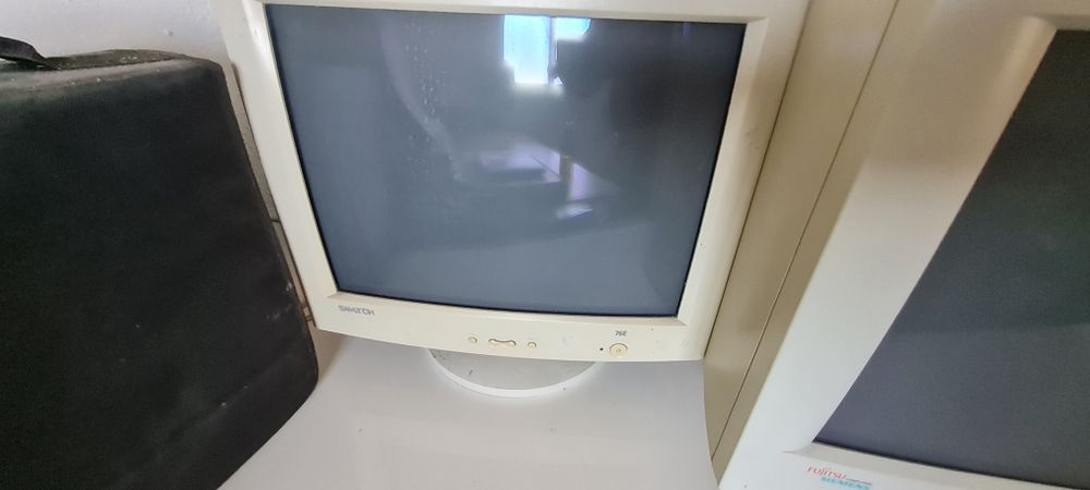 Computer Monitors64751068557313122