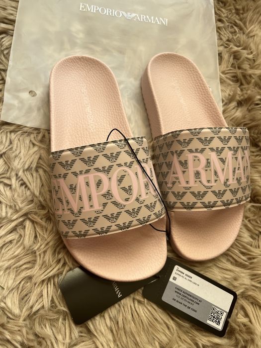 Emporio Armani klapki logowane monogram slipper pvc all over logo r 35