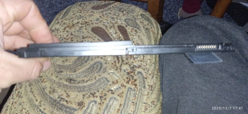 Батарея від ноутбуку