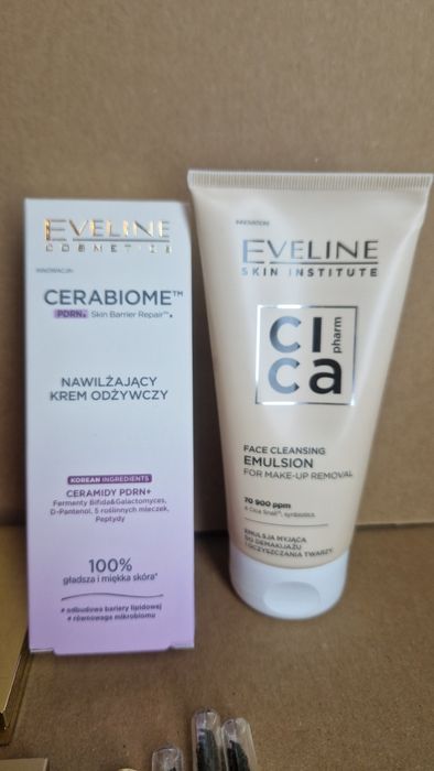 Zestaw kosmetyków Eveline Cosmetics