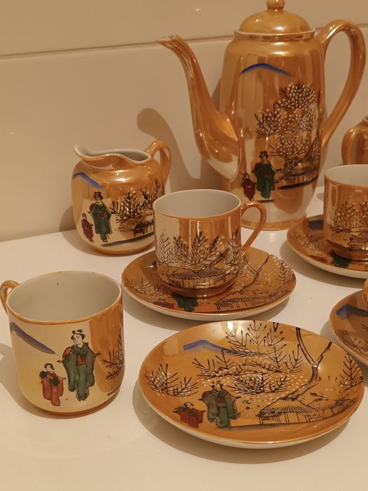 Serviço de café casca de ovo pintado à mão