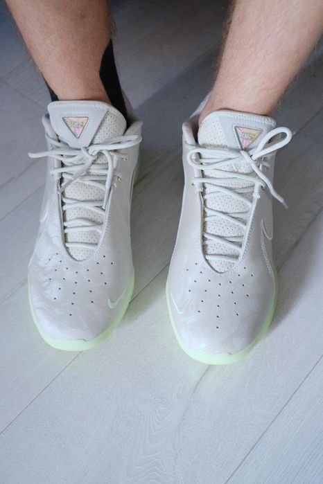 Buty Nike LeBron XXII Beżowe