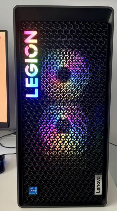 Komputer gamingowy PC Lenovo Legion RTX 4070 Ti SUPER 16GB, Intel i7, 64GB RAM, SSD 2TB