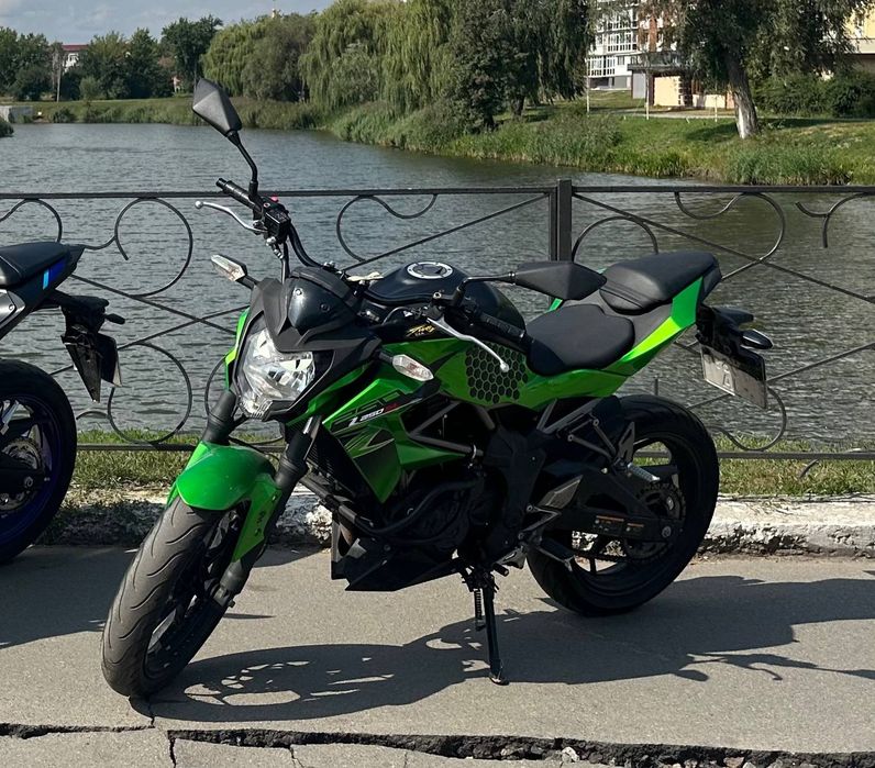 Продам Kawasaki z250sl