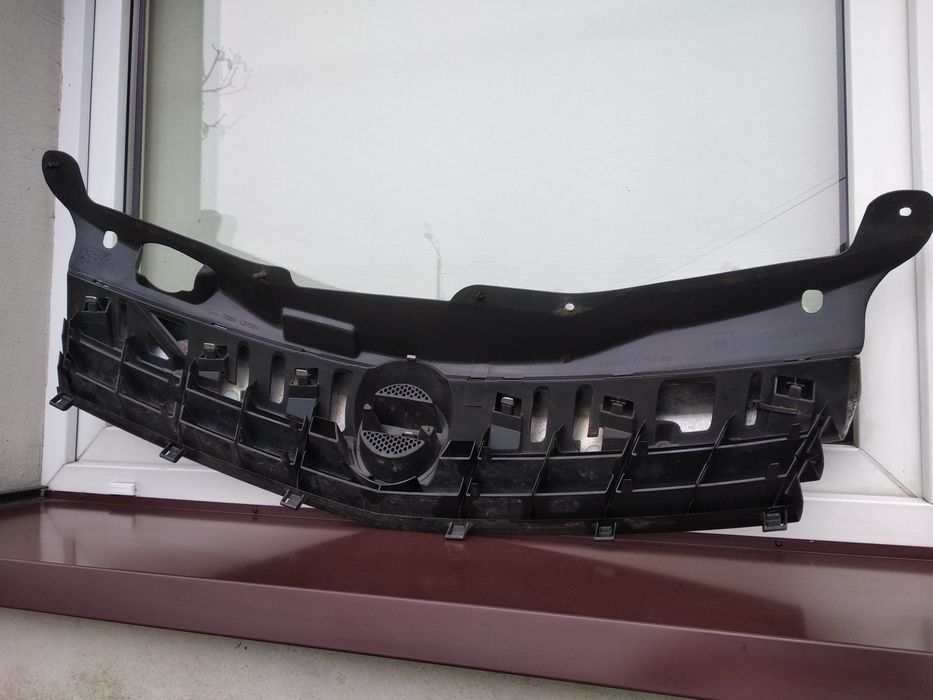 Opel Astra H GTC grill atrapa przednia