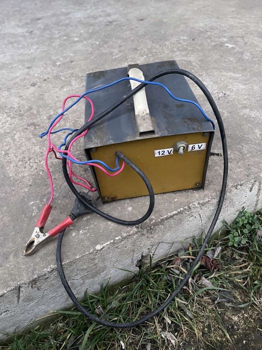 Зарядний пристрій АКБ акумуляторів 12 вольт Десульфатаційний. ТОН. TON