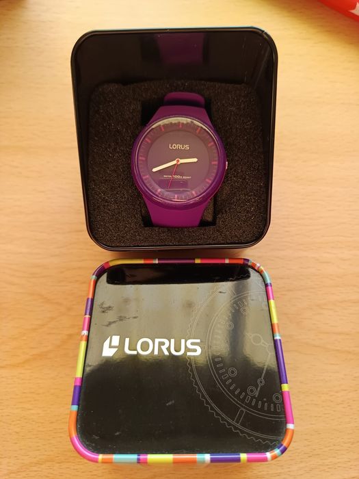 Vendo os relógios das fotos