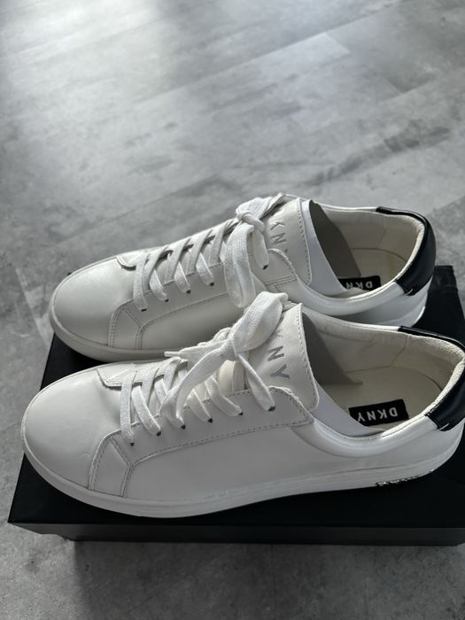 Buty damskie firmy DKNY