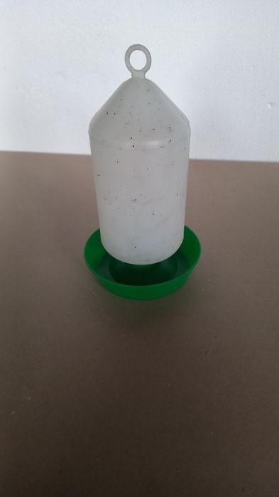 Poidło 1 litr dla ptakow piskląt