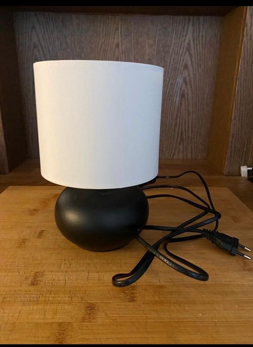 Настільна лампа IKEA TVÄRFOT