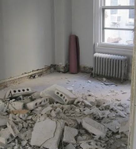 Демонтаж стен , домов , перегородок