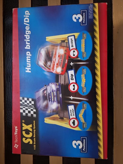 SCX 1:32 Hump Bridge / Dip – Ponte 3 posições